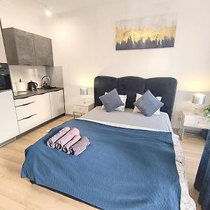 Private Parking, Secure Building - Central Apartments Old Town & Main Station